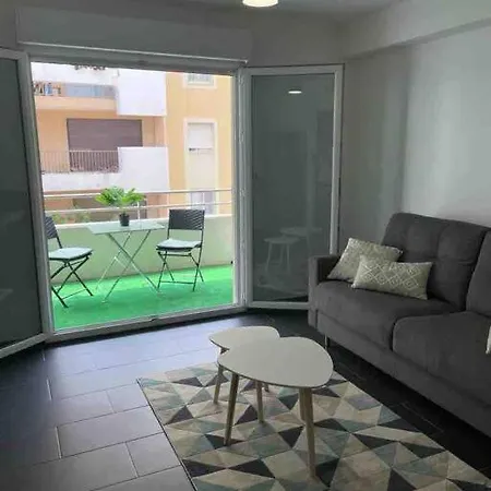 Rare Equipe, 5 Min Des Plages +parking Appartement